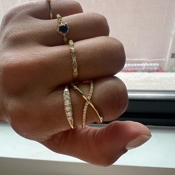 14KGF Gold Multi Connected Ring - Picture 4 of 5